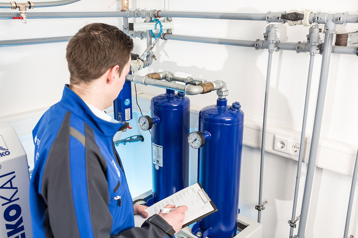 Inspektion und Wartung sind Investitionen in Ihre Sicherheit. Inspektion und Wartung sind Investitionen in Ihre Sicherheit.